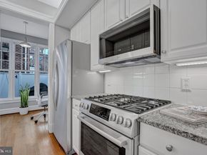 957 Powhatan Street, Alexandria VA 22314