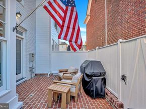 957 Powhatan Street, Alexandria VA 22314