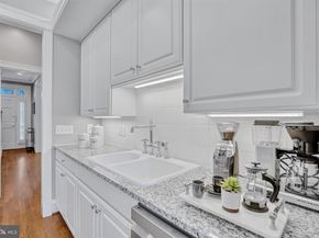 957 Powhatan Street, Alexandria VA 22314