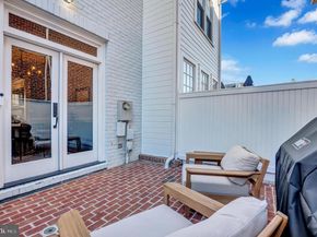 957 Powhatan Street, Alexandria VA 22314