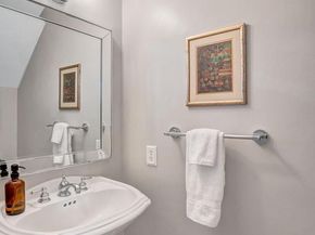 957 Powhatan Street, Alexandria VA 22314