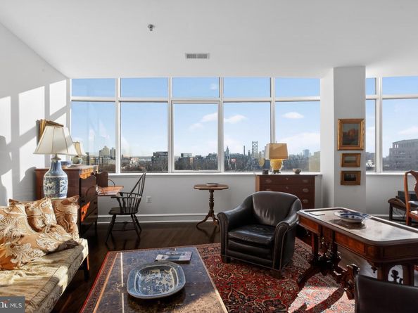 201-59 N 8TH Street 713, Philadelphia PA 19106