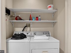 201-59 N 8TH Street 713, Philadelphia PA 19106