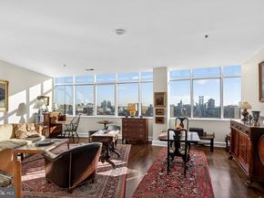 201-59 N 8TH Street 713, Philadelphia PA 19106