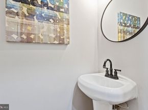 602 Fernon Street, Philadelphia PA 19148