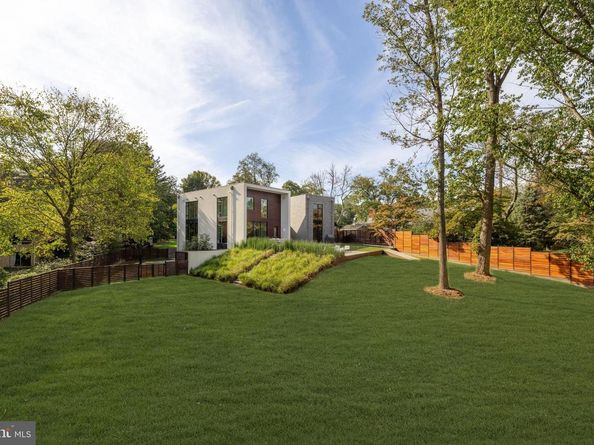 9119 Levelle Drive, Chevy Chase MD 20815