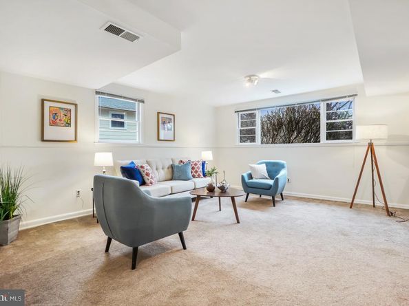 9504 Hollins Court, Bethesda MD 20817