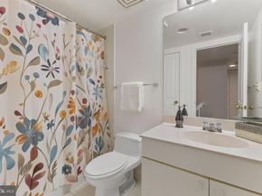 1099 22nd Street NW 601, Washington DC 20037