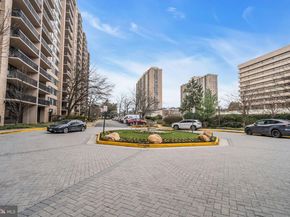 3713 S George Mason Drive 1109, Falls Church VA 22041