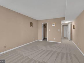 3713 S George Mason Drive 1109, Falls Church VA 22041