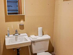 10650 Halstead Street, Philadelphia PA 19116