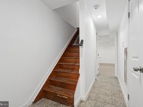 1913 W Montgomery Avenue, Philadelphia PA 19121