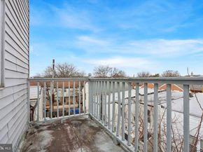 1913 W Montgomery Avenue, Philadelphia PA 19121