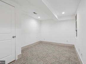 1913 W Montgomery Avenue, Philadelphia PA 19121