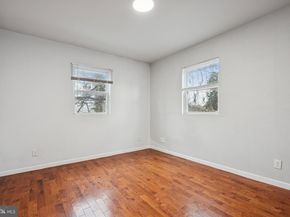 1913 W Montgomery Avenue, Philadelphia PA 19121