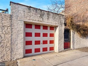 2518 Edgemont Street, Philadelphia PA 19125