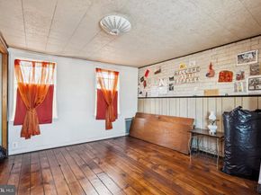 2518 Edgemont Street, Philadelphia PA 19125