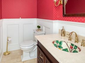 62 Parkridge Drive, Bryn Mawr PA 19010