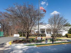 7621 Tremayne Place 210, Mclean VA 22102