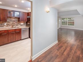 7621 Tremayne Place 210, Mclean VA 22102