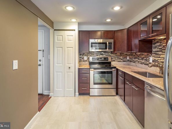 7621 Tremayne Place 210, Mclean VA 22102