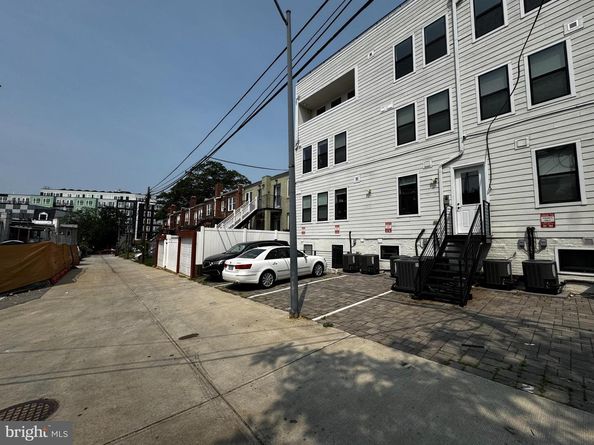 1821 I Street NE 3, Washington DC 20002