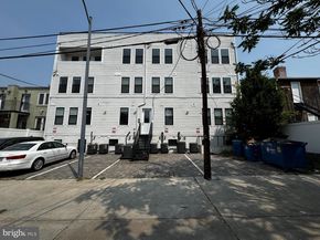 1821 I Street NE 3, Washington DC 20002