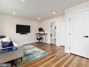 113 Pleasant Street NW 6, Vienna VA 22180
