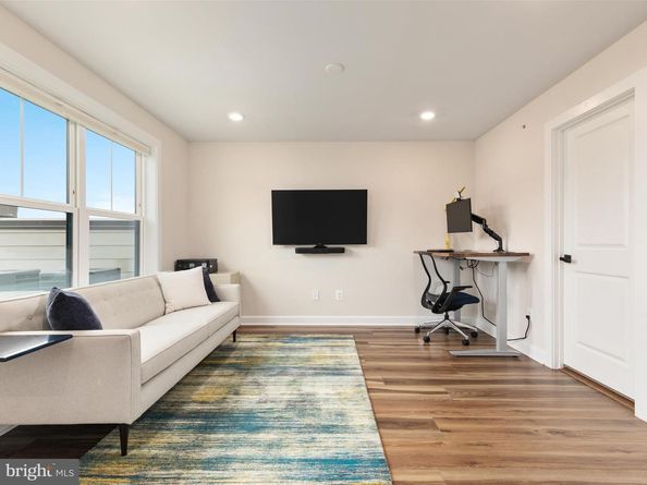 113 Pleasant Street NW 6, Vienna VA 22180