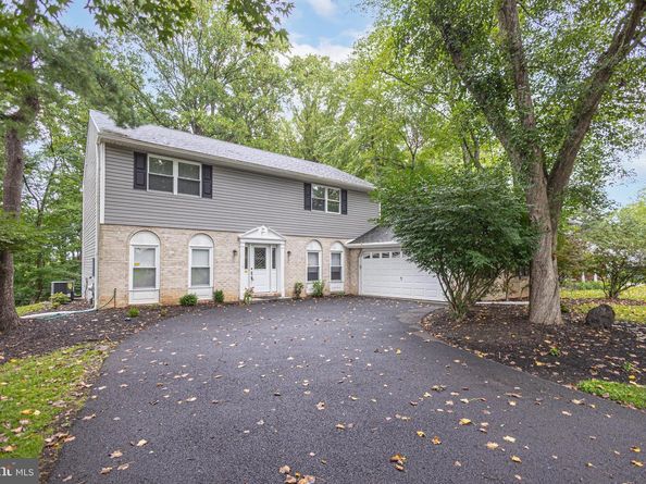 935 Edgewood Lane, Feasterville Trevose PA 19053