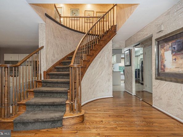 935 Edgewood Lane, Feasterville Trevose PA 19053