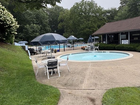 935 Edgewood Lane, Feasterville Trevose PA 19053