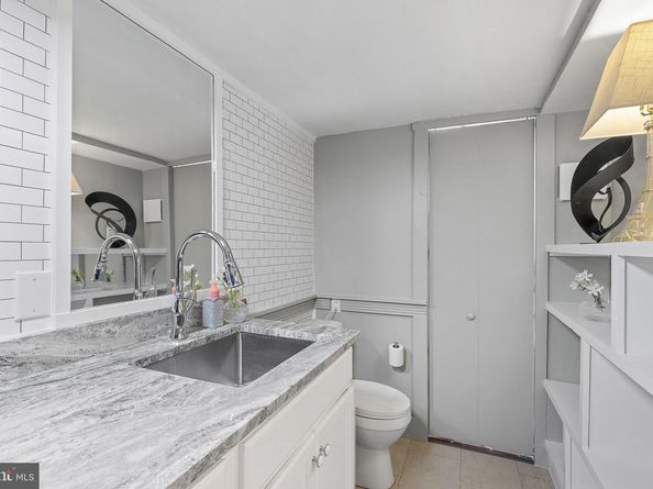 123 Duke Street, Alexandria VA 22314