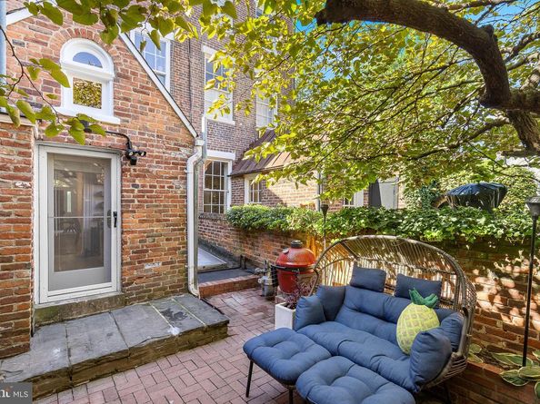 123 Duke Street, Alexandria VA 22314