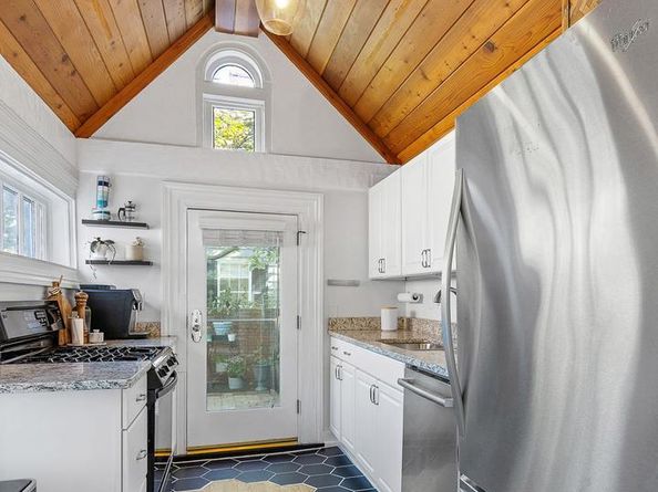 123 Duke Street, Alexandria VA 22314