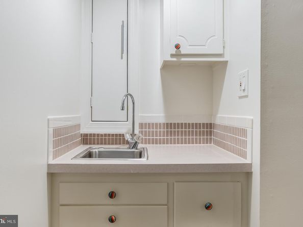 133 E Taylor Run Parkway, Alexandria VA 22314