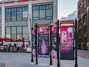 133 E Taylor Run Parkway, Alexandria VA 22314