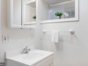 133 E Taylor Run Parkway, Alexandria VA 22314