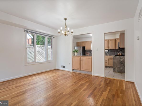 133 E Taylor Run Parkway, Alexandria VA 22314