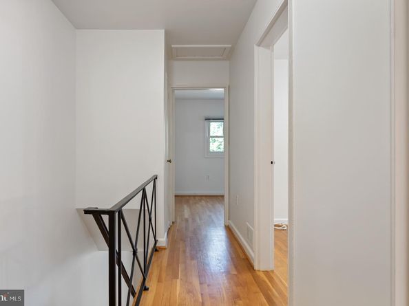 133 E Taylor Run Parkway, Alexandria VA 22314