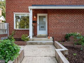 133 E Taylor Run Parkway, Alexandria VA 22314
