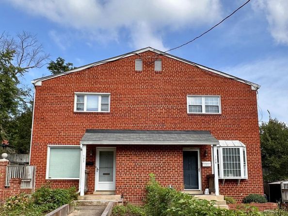 131 E Taylor Run Parkway, Alexandria VA 22314