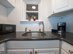302 Lombard Street B, Philadelphia PA 19147