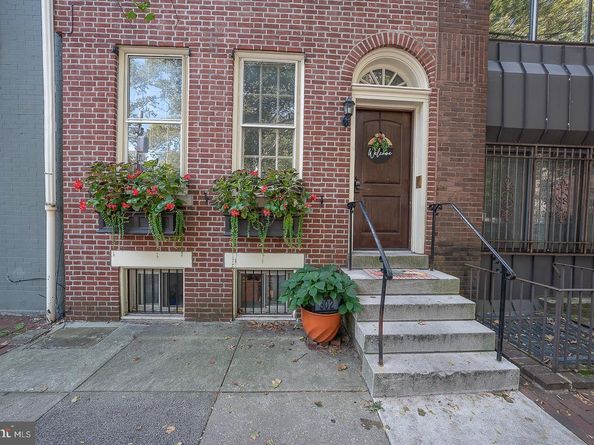 302 Lombard Street B, Philadelphia PA 19147
