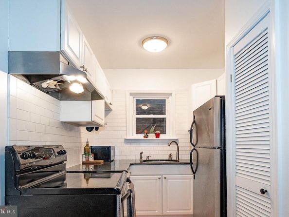 302 Lombard Street B, Philadelphia PA 19147