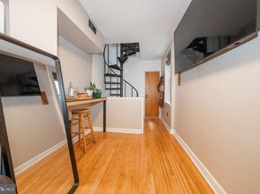 302 Lombard Street B, Philadelphia PA 19147