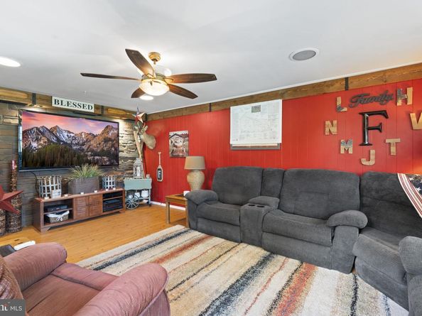 3159 Burn Brae Drive, Dresher PA 19025