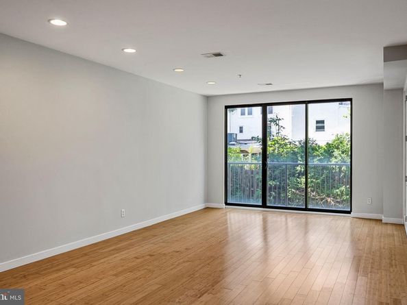 934 N 3rd Street 205, Philadelphia PA 19123