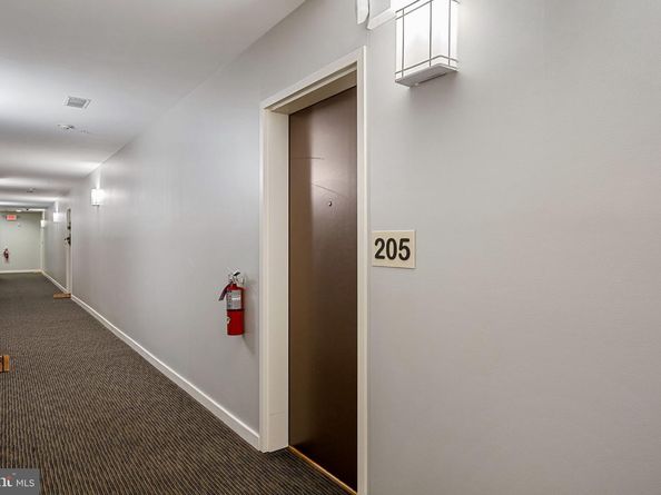 934 N 3rd Street 205, Philadelphia PA 19123