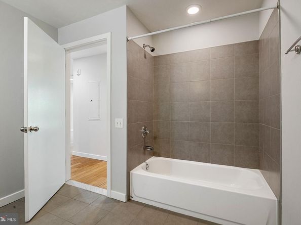 934 N 3rd Street 205, Philadelphia PA 19123